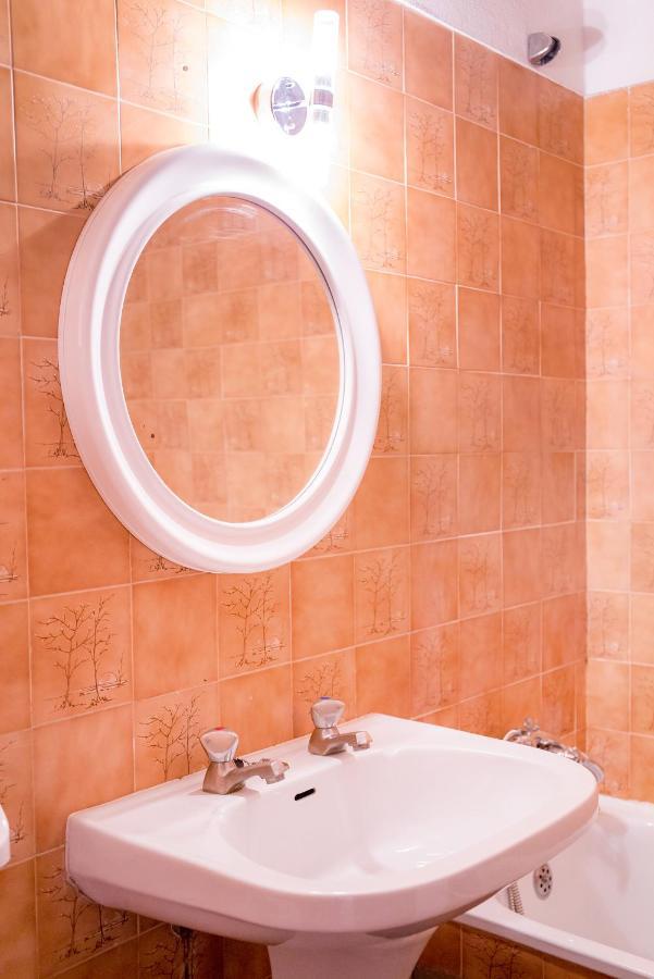 A02 - Dona Ana 1 Bed Apartment Lagos Luaran gambar